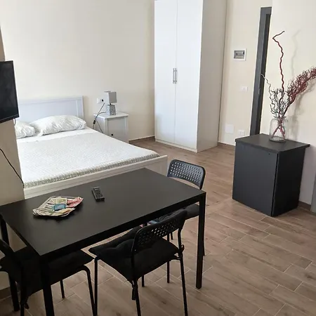Guest house Nel Centro Della Citta 3*
